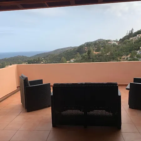 Prázdninový dům Eden Rock House *