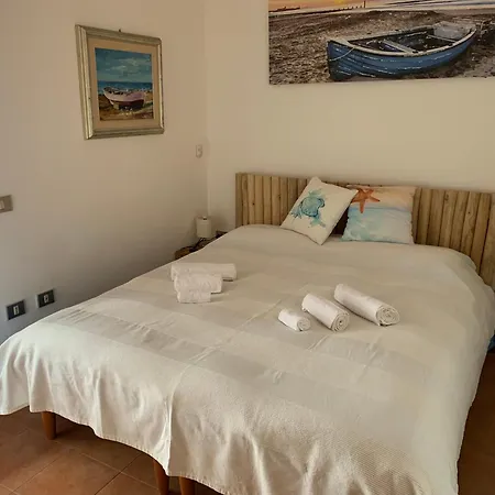 Eden Rock House Domus De Maria